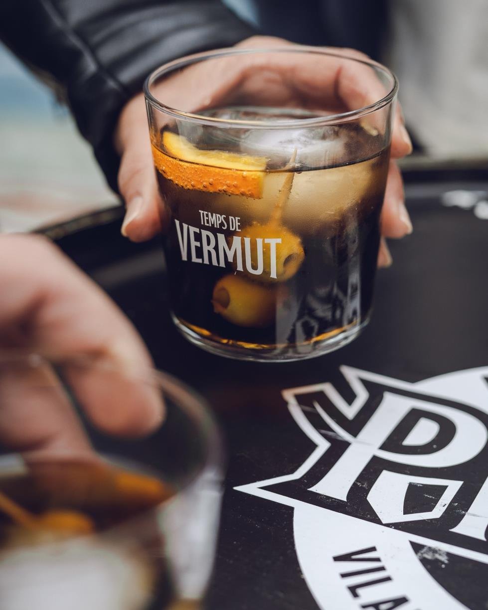 Vilanova i la Geltrú brinda per la diversitat del vermut amb la segona edició de “Temps de Vermut”. Temps de Vi