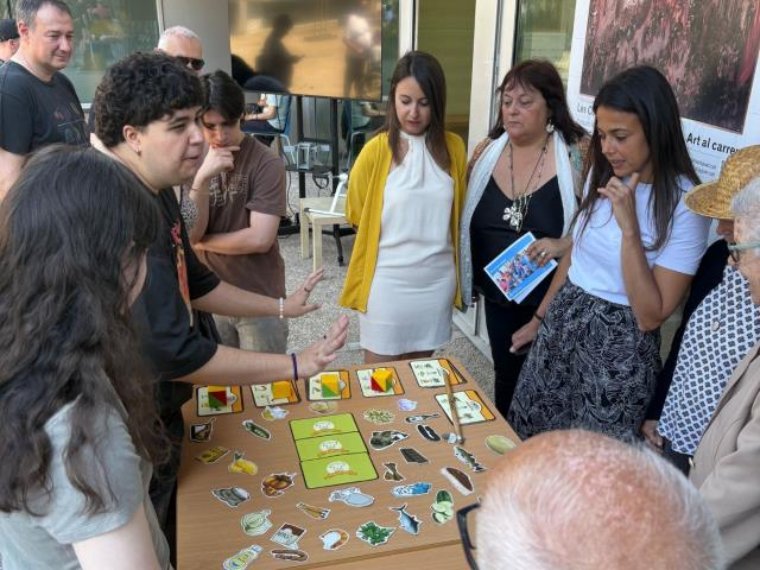 Vilanova impulsa la campanya “Fem gran el bon tracte” per promoure el respecte i la dignitat de les persones grans. Ajuntament de Vilanova