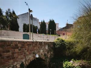 Vilanova instal·la sensors per analitzar les males olors al torrent de la Pastera. Ajuntament de Vilanova