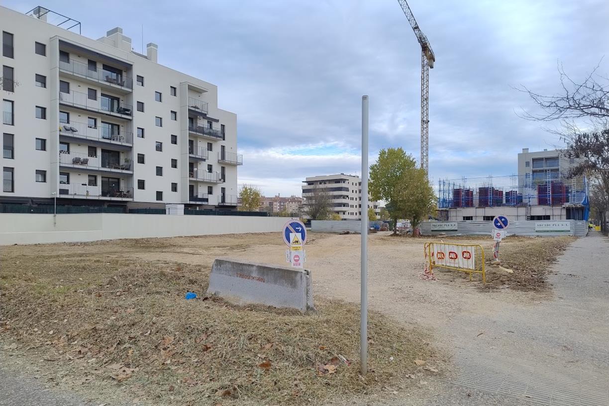 Vuit empreses es presenten al primer concurs del pla de solars per a habitatge assequible. ACN