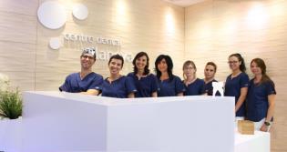 El equipo de CENTRE DENTAL VILANOVA te de la bienvenida.