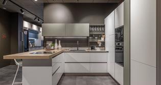 	 CUCINE LUBE