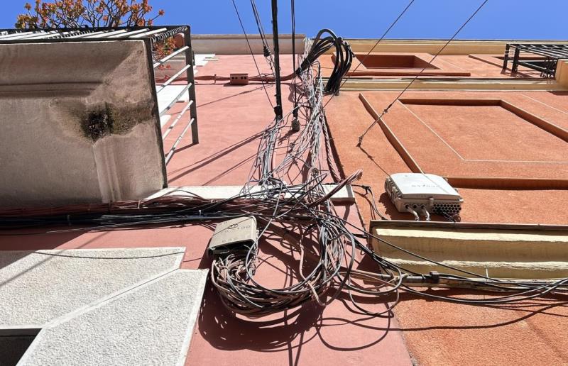 Fins a quin punt et molesta el cablejat a les façanes?