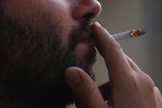 El Departament de Salut està preparant una nova llei d'addiccions amb limitacions més àmplies contra el tabac davant un repunt del consum després d'uns anys de descens